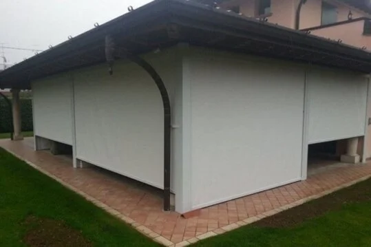 Chiusure laterali oscuranti Bassano del Grappa