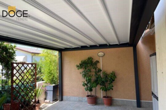 Prezzi pergola addossata Montebelluna